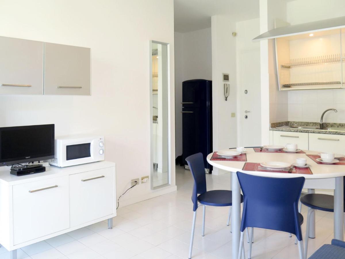 Apartment Parco Hemingway-1 By Interhome 利尼亚诺萨比亚多罗 外观 照片